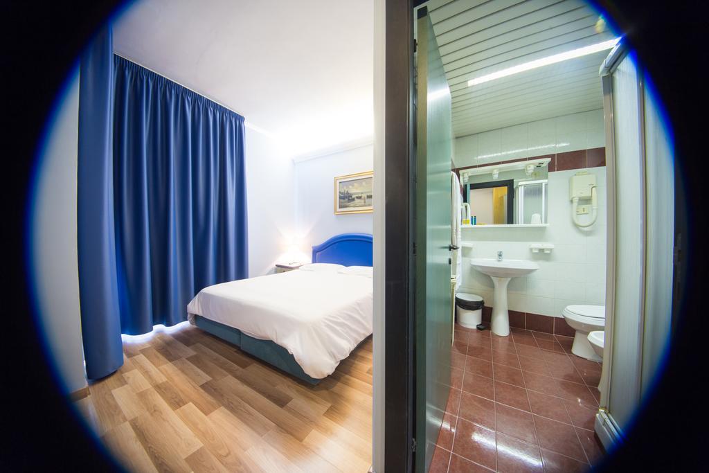 Hotel Santa Maura Roma Exterior foto